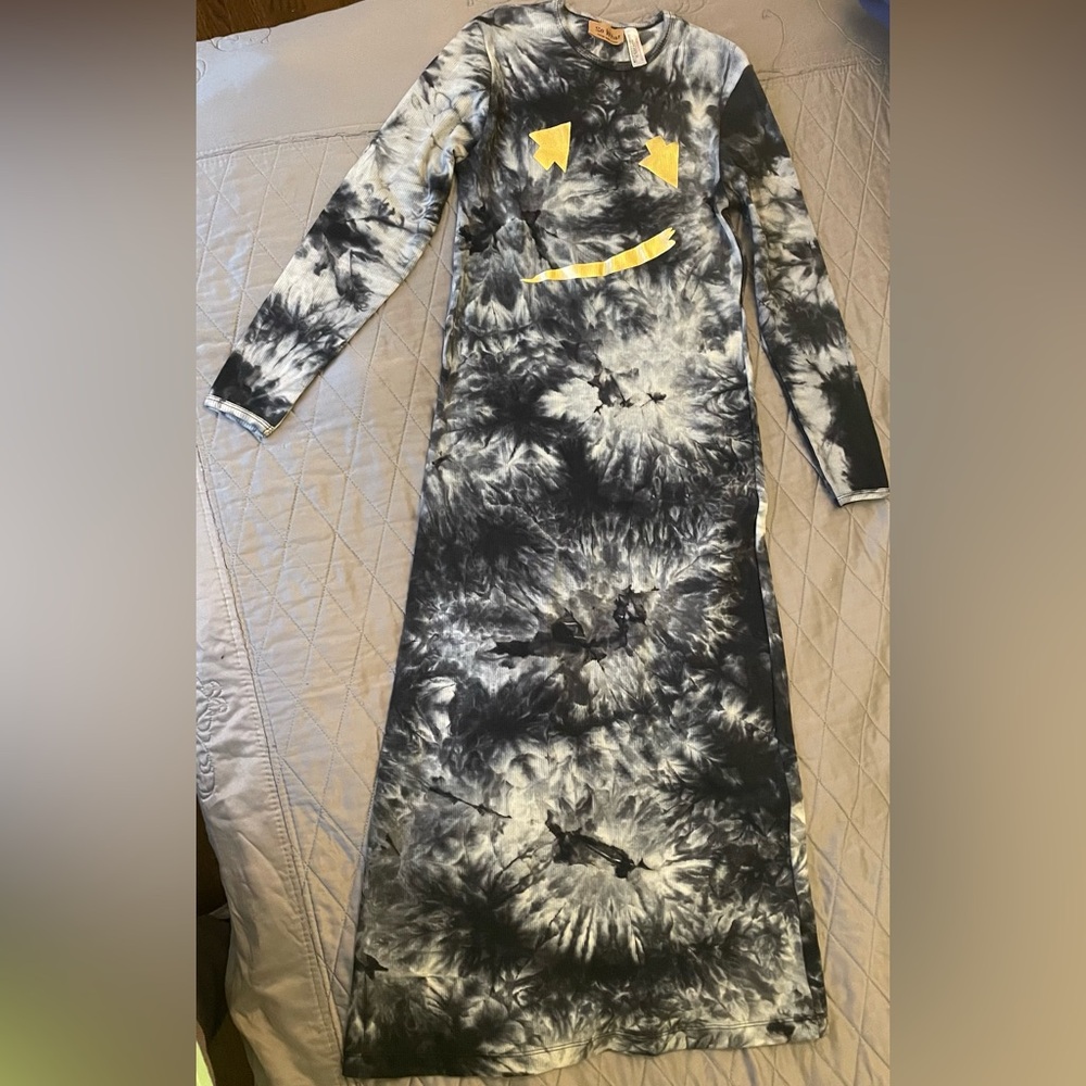 Tie-Dye Long Sleeve Maxi Dress